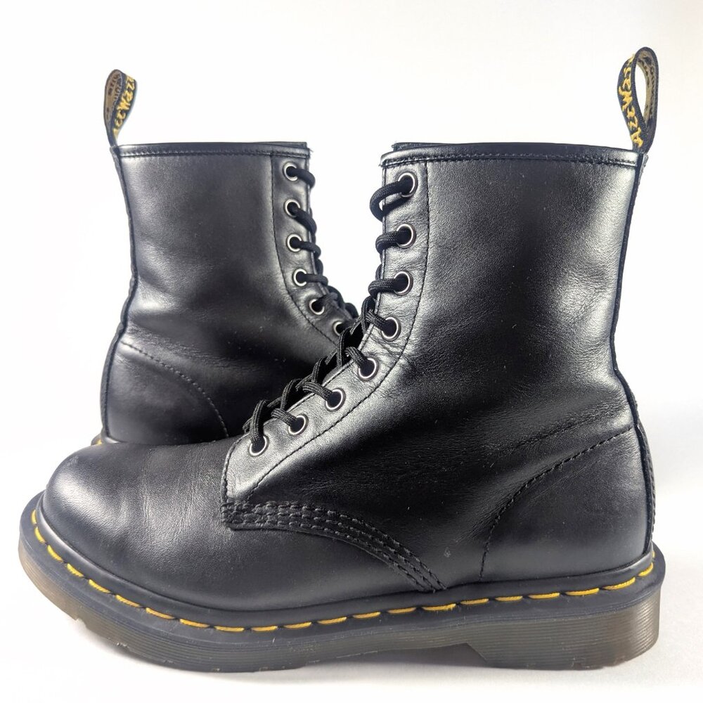 Dr. Doc Martens 1460 Women's Size 8 Black Smooth Leather Lace Up Combat Boots
